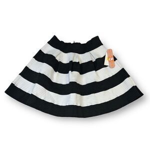 GB Black And White Striped A Line Skirt Size Extra Small NWT